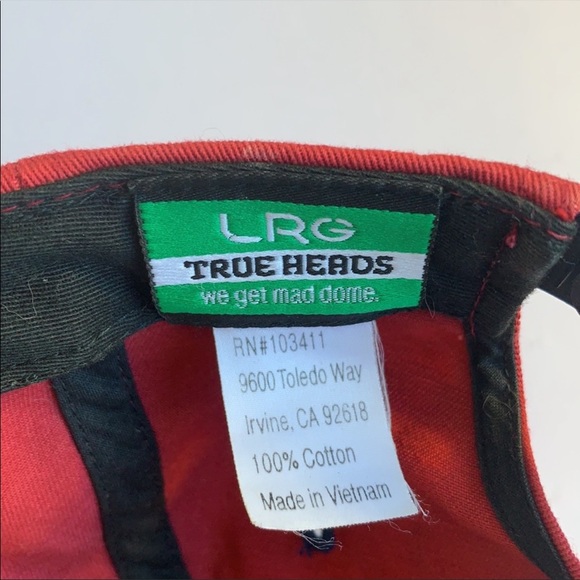 LRG HAT AND SWEATSHIRT BUNDLE SMALL - Picture 16 of 16